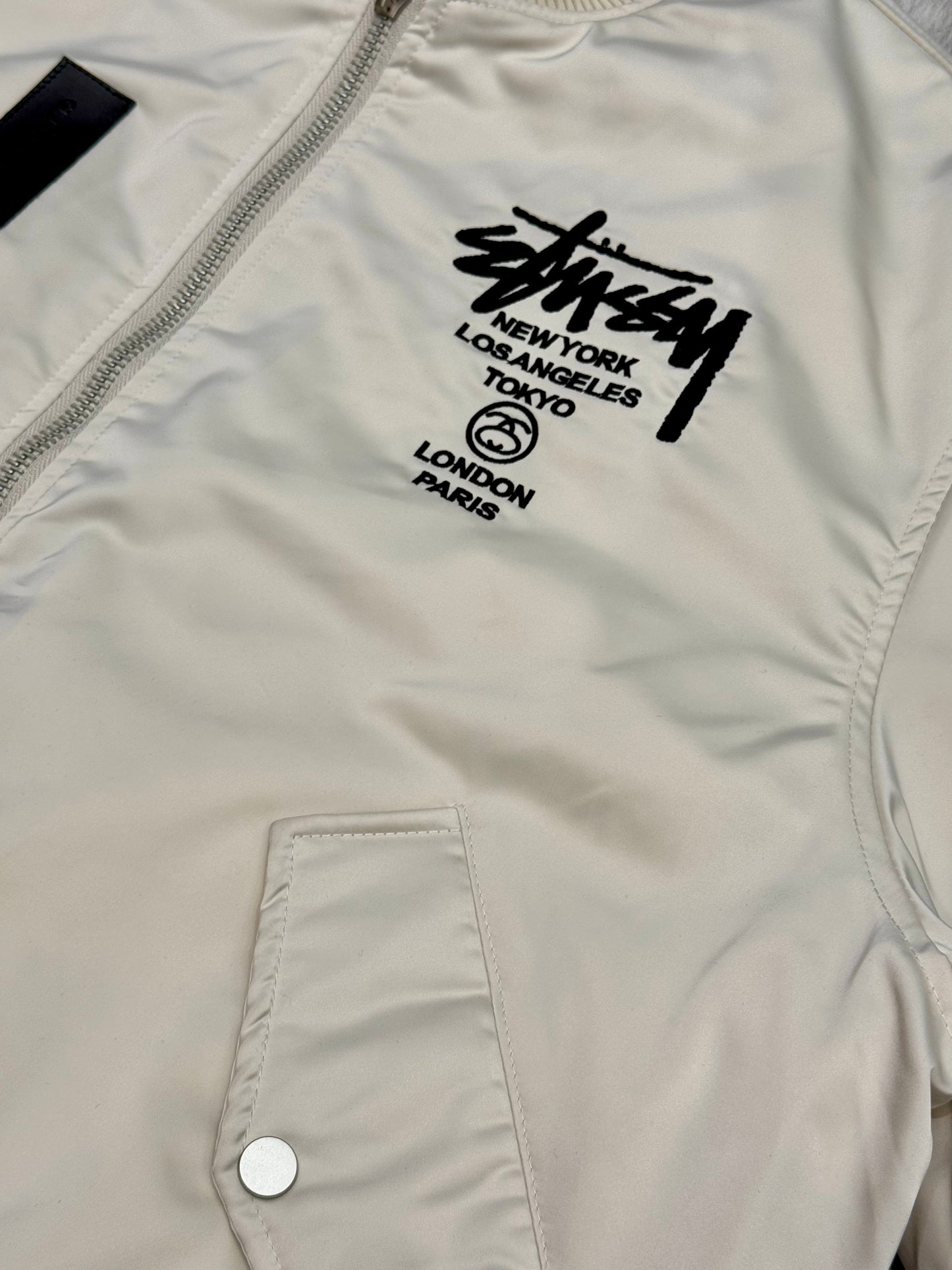 Bomber jacket with back signature