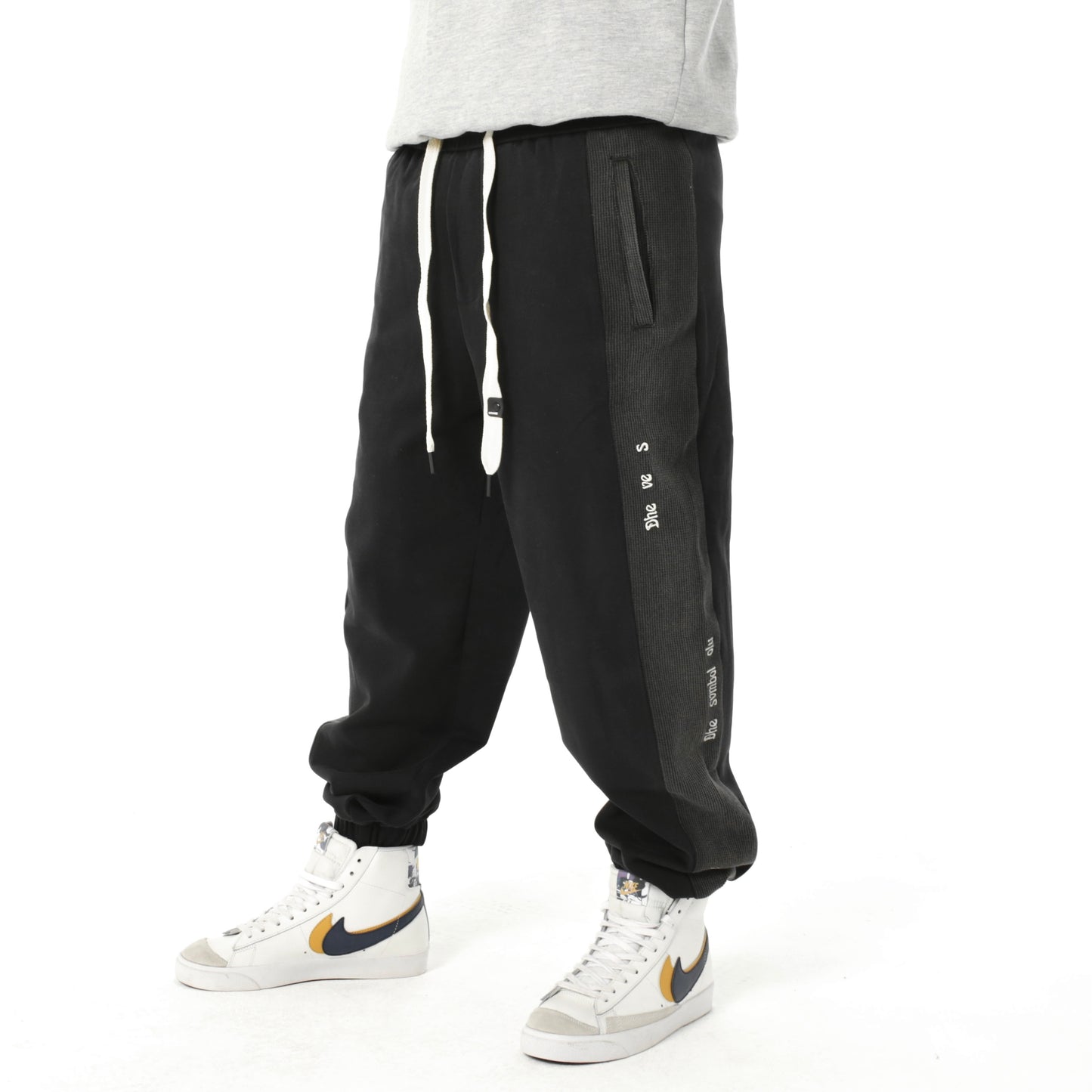 Oversized jogger pants with gray side line