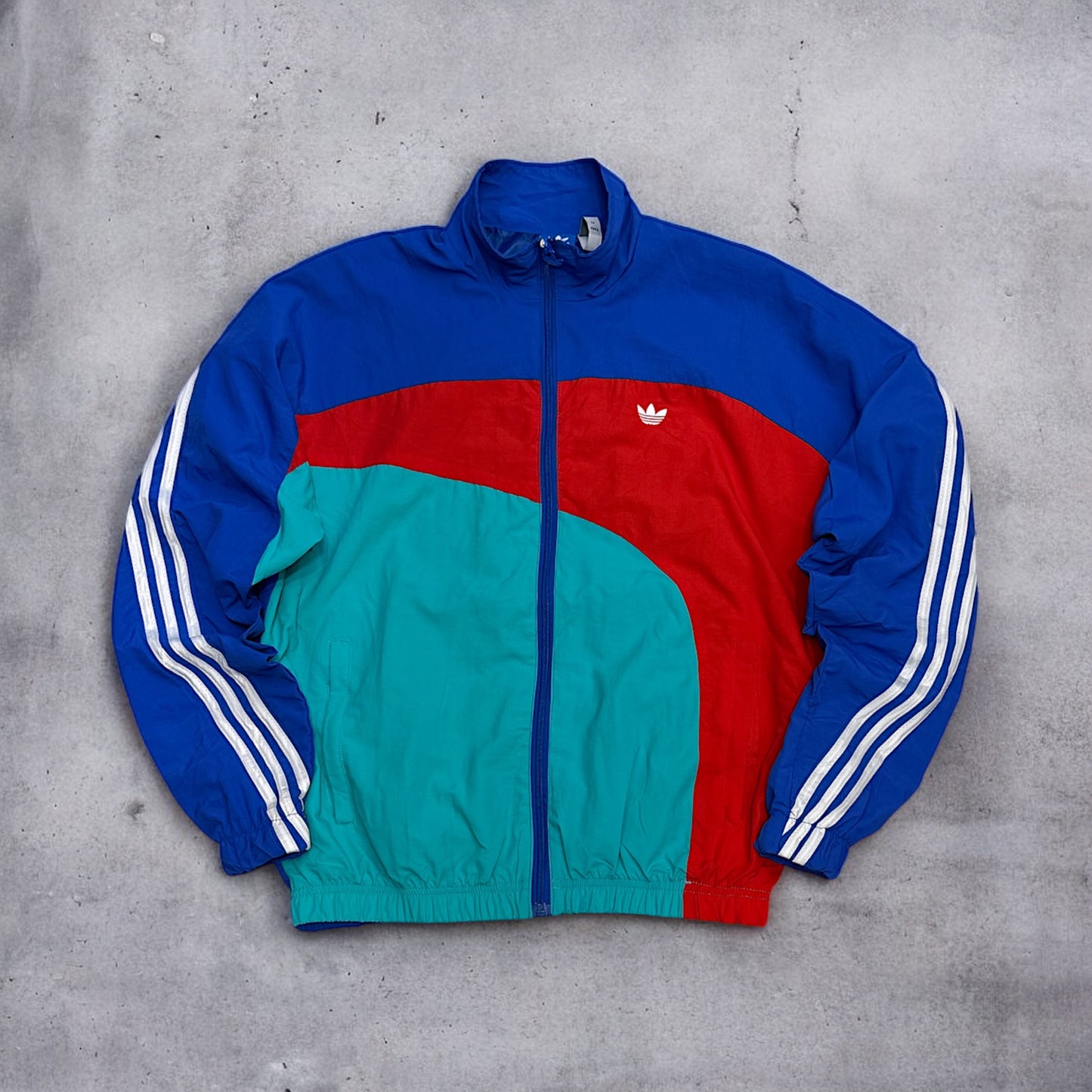 Track jacket with 3 lines