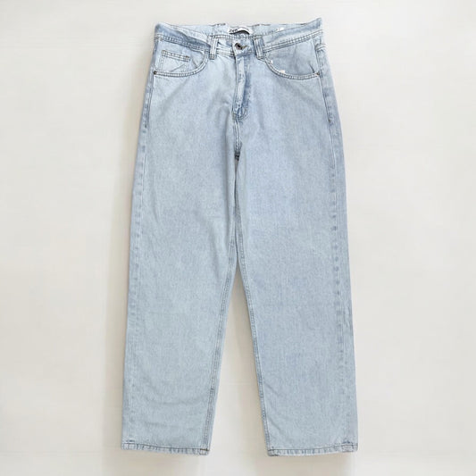 Baggy fit jeans in light blue stonewash